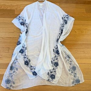 Do Everything in Love Cream Textured Kimono